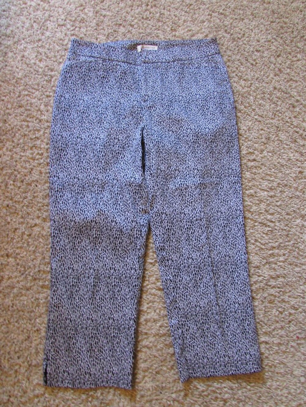 NWOT Coldwater Creek Natural Fit Size 4 Cropped Pants Black White Print